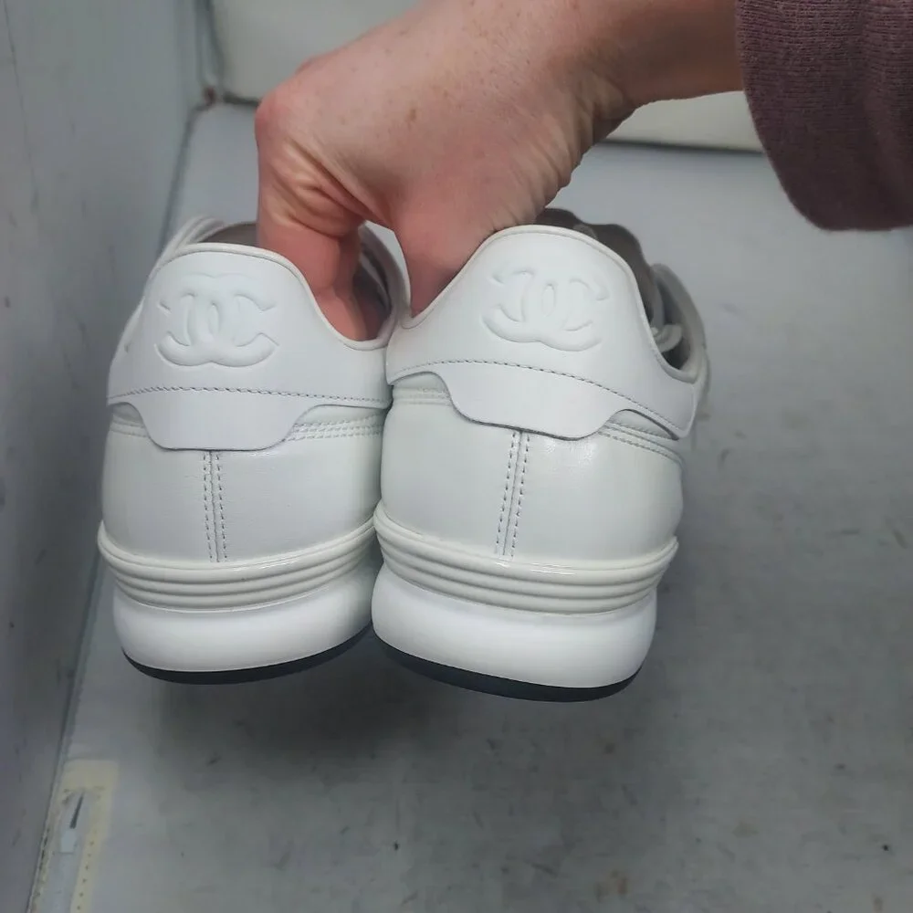 CHANEL 24A Quilted CC White Black MENS Sneaker - Picture 9 of 12